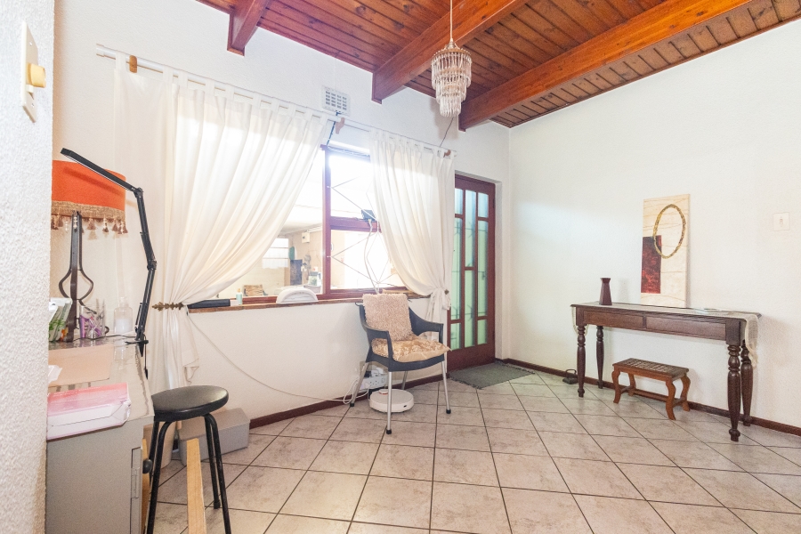 3 Bedroom Property for Sale in Windsor Park Western Cape